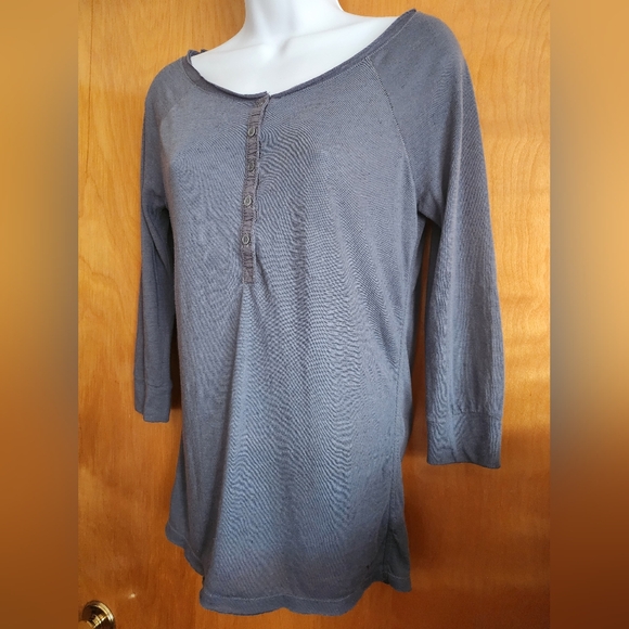 American Eagle Top 3/4 Sleeve Size XS - Picture 2 of 8